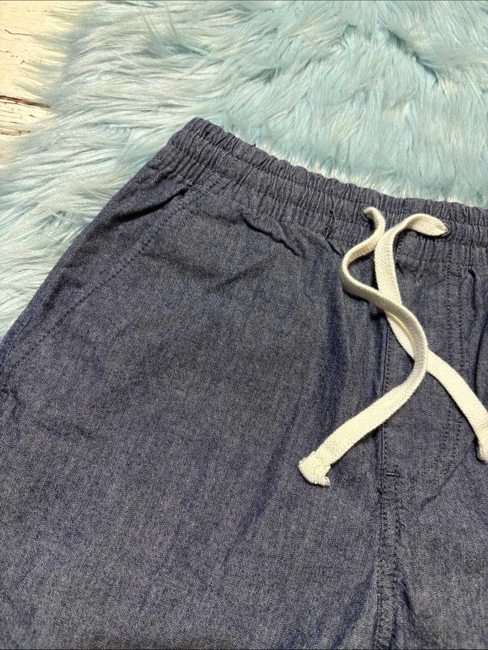 J. Crew Men's Chambray Blue Drawstring Shorts sz XS